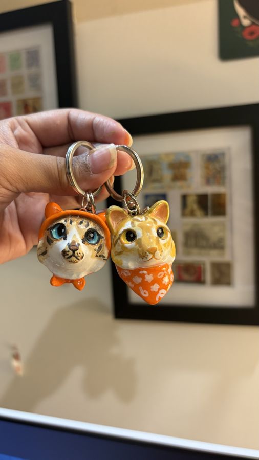 Custom pet sculpture commission by Moon Kiln