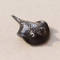 Stinger Ray handmade glossy clay desk pal, isometric view