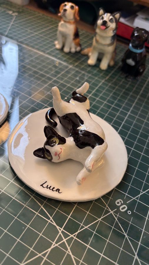 Custom pet sculpture commission by Moon Kiln