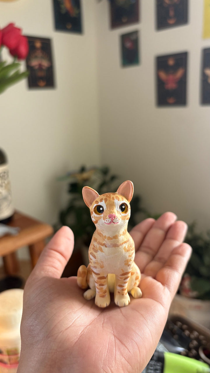 Custom pet sculpture commission by Moon Kiln
