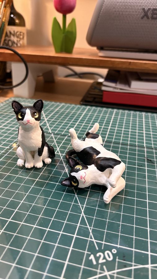 Custom pet sculpture commission by Moon Kiln