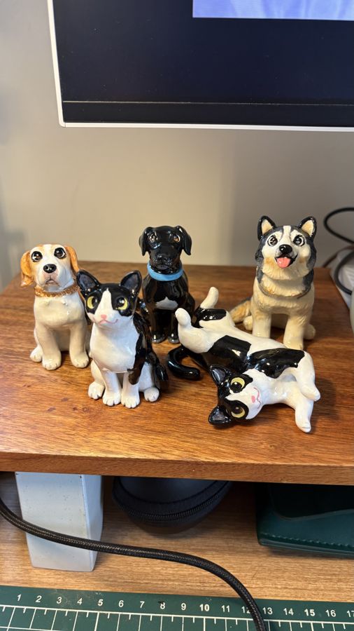 Custom pet sculpture commission by Moon Kiln